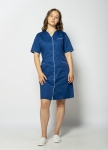 Games damska sukienka medyczna Marzena, dopasowany krój, zapinana na napy, podkreśla sylwetkę, długość przed kolano, ozdobna lamówka