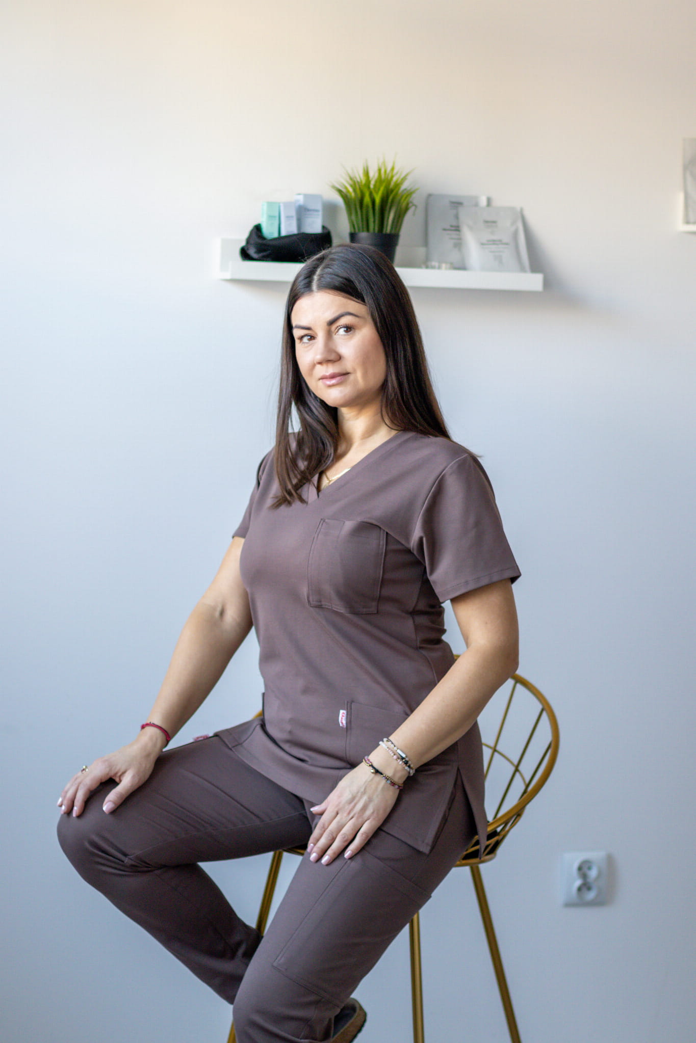 Jak często wymieniać odzież medyczną i kiedy traci swoje właściwości?